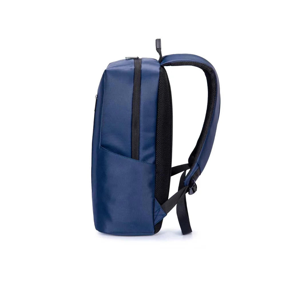 Mochila FTX ONE-BL azul oscuro con asa superior, cierre doble en la abertura principal y bolsillo frontal vertical con cierre. - Vista 3