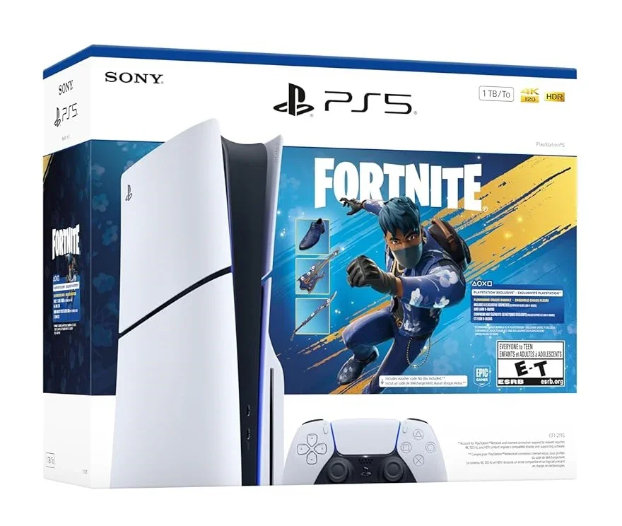 Caja de Sony PlayStation 5 Slim blanca y negra con unidad de disco, junto a un control inalámbrico blanco y arte de Fortnite.