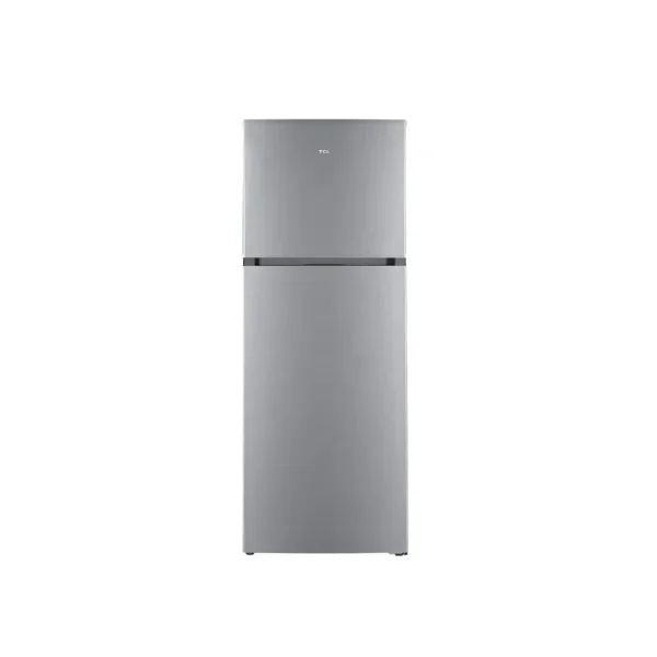 Heladera TCL plateada de dos puertas con freezer superior y refrigerador inferior.