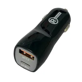 Cargador vehicular compacto RadioShack con doble puerto USB-C de 36W Power Delivery en color negro