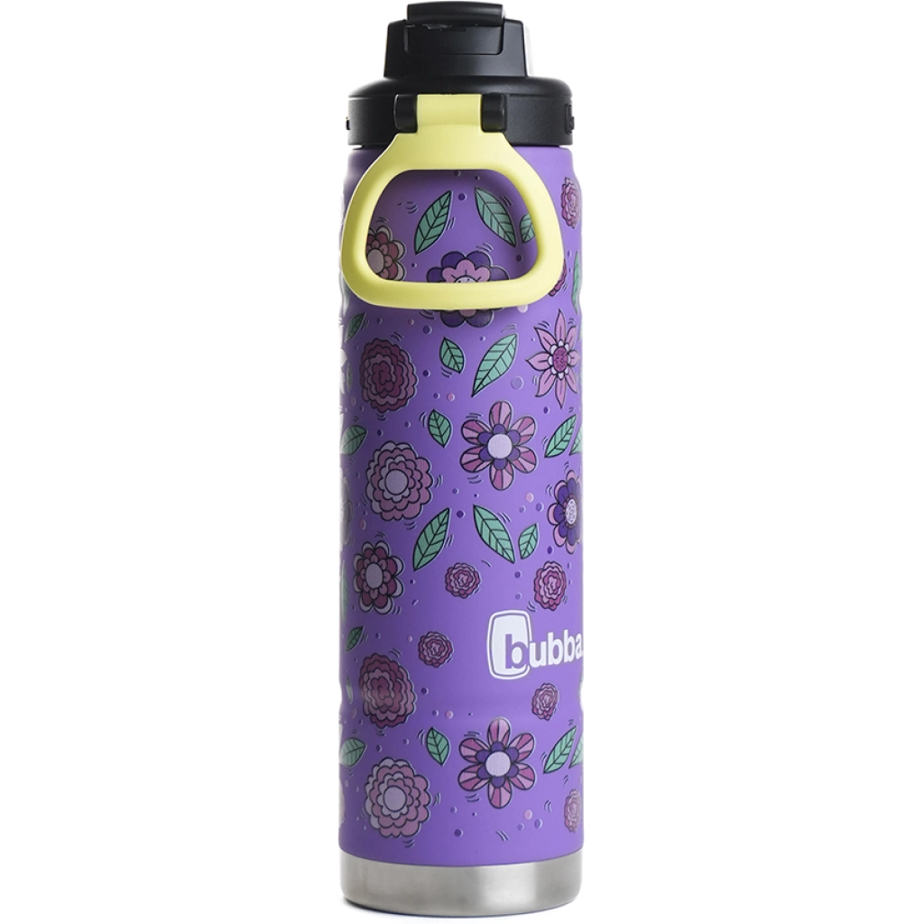 Botella bubba Trailblazer violeta con diseño floral, tapa negra con boquilla abatible, asa amarilla verdosa y base plateada.