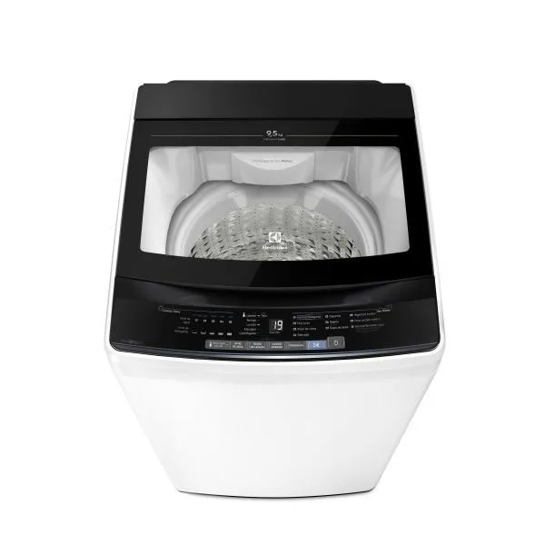 Lavarropas Electrolux blanco de carga superior, con tapa negra transparente, panel de controles inclinado y base negra. - Vista 2