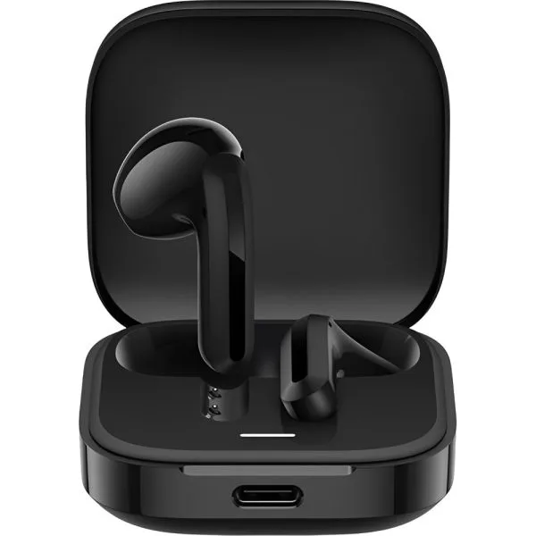 Redmi Buds 6 Active negros con auriculares de tallo dentro del estuche de carga abierto y puerto USB-C frontal.