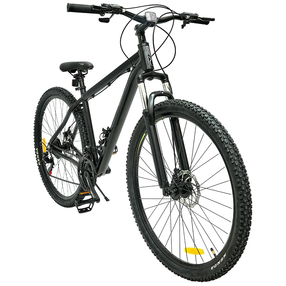 Bicicleta MTB negra mate aro 29 con suspensión delantera, frenos de disco y neumáticos con tacos.