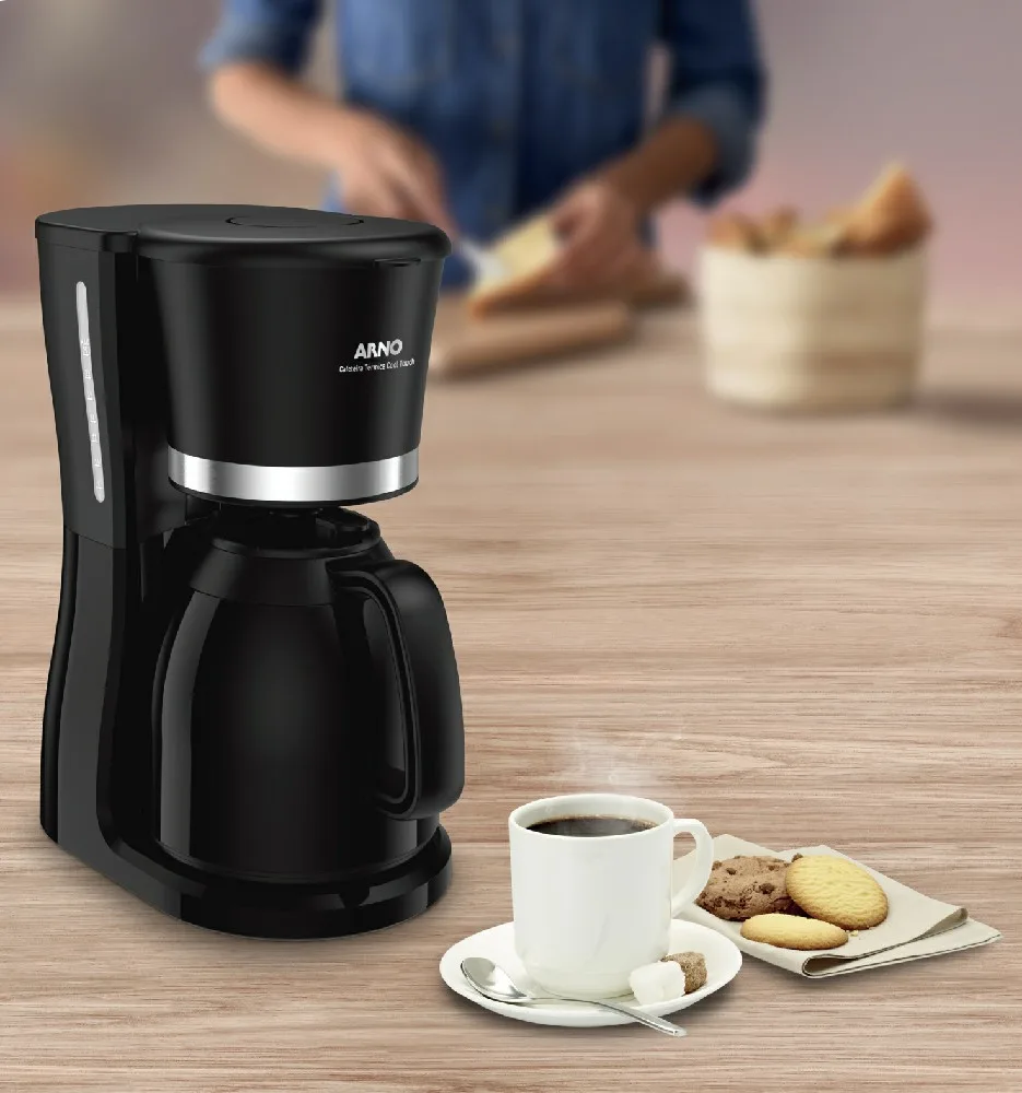Cafetera Arno Cool Touch negra con ventana de nivel de agua y jarra térmica de asa negra. - Vista 3