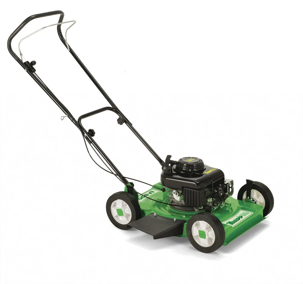Cortacésped Trapp de empuje con carcasa verde, motor a gasolina, cuatro ruedas y descarga lateral sin bolsa.