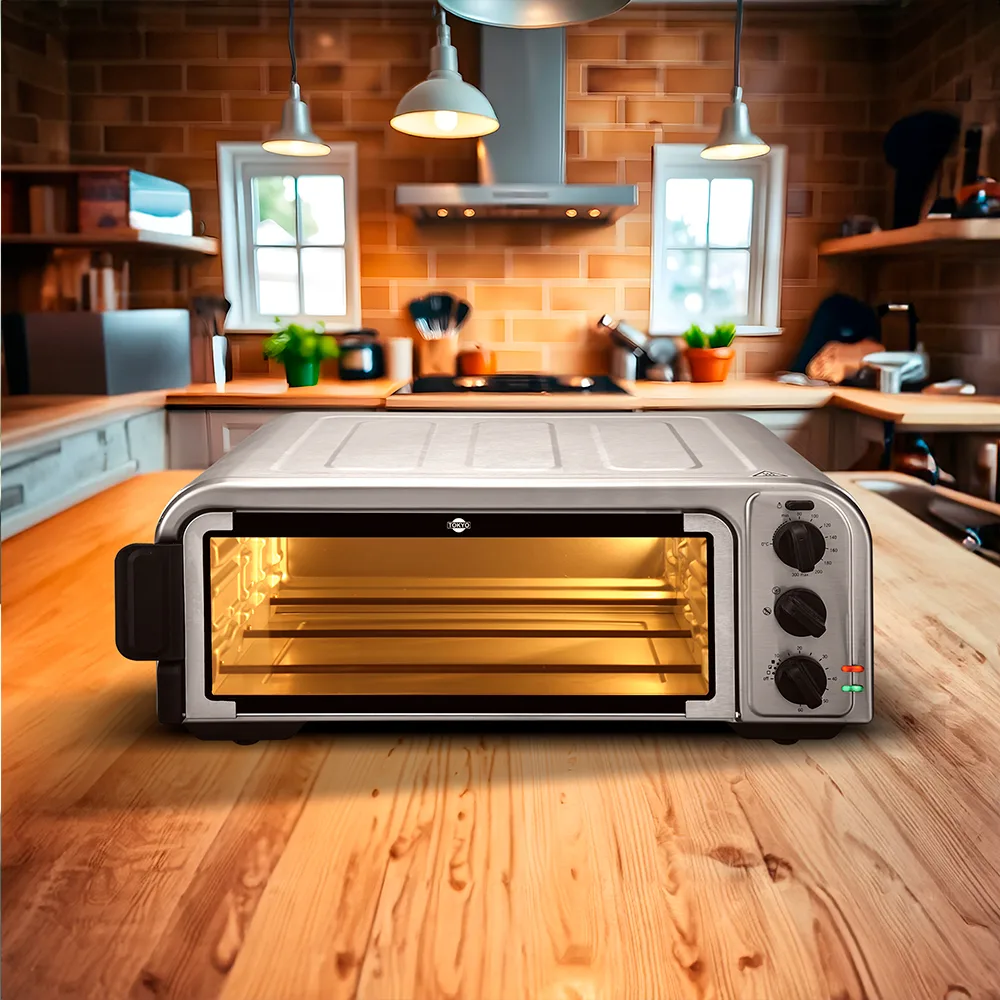 Horno eléctrico Tokyo plateado de sobremesa con puerta de vidrio abatible, cámara iluminada y tres perillas de control - Vista 3