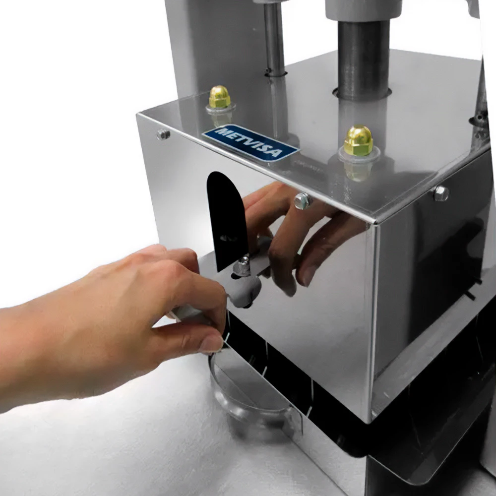 Divisora manual de masa METVISA con palanca, mesa de trabajo y pedestal con ruedas - Vista 3