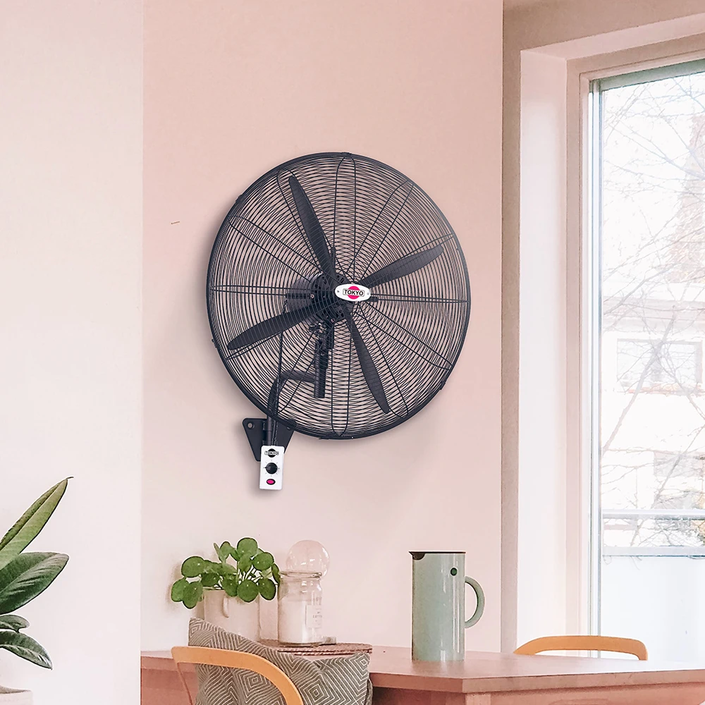 Ventilador industrial de pared Tokyo negro con rejilla circular, cinco aspas, soporte mural y control con perilla. - Vista 2